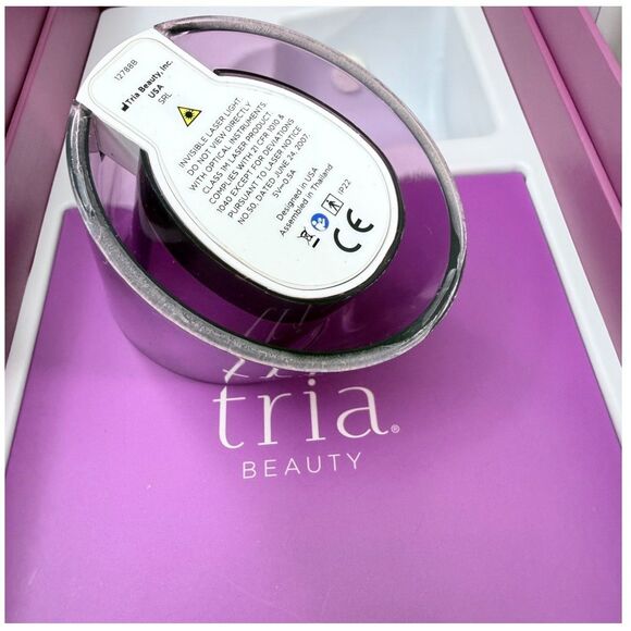 Tria Age Defying Laser Smooth Beauty Dermatology For Youthful Skin Technique - Picture 9 of 13